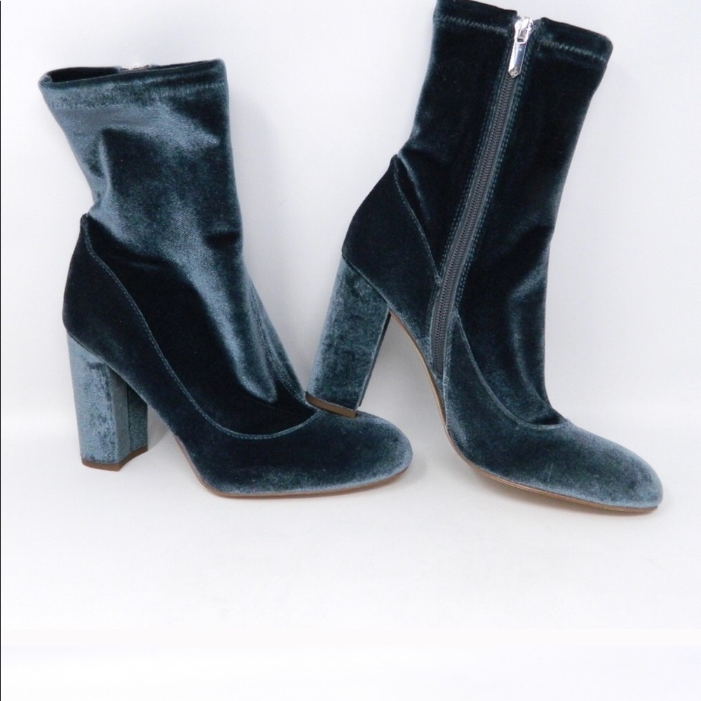 Sam Edelman calexa booties 8 m